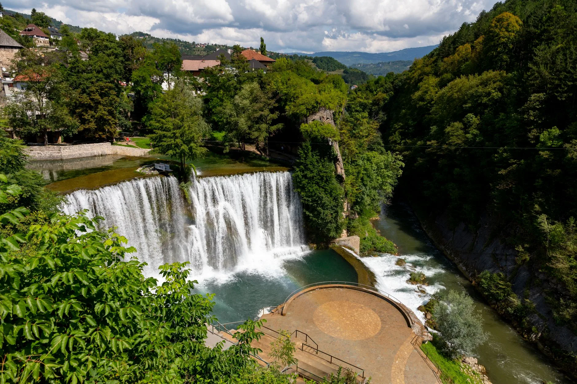 Jajce : la cité royale médiévale aux cascades